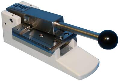 Crease & Stiffness Sample Cutter