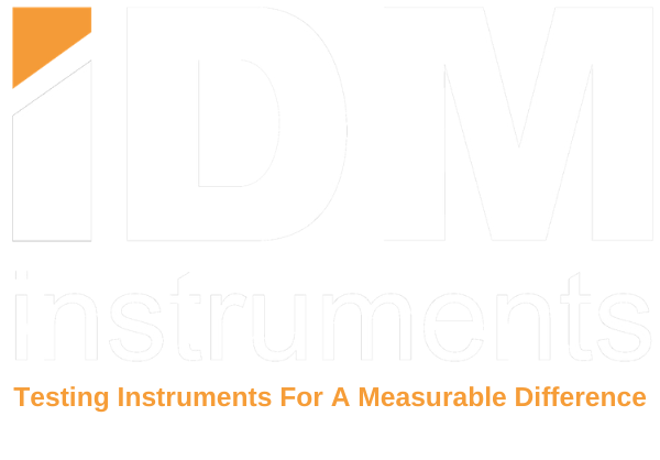 Weißes Logo von IDM Instruments
